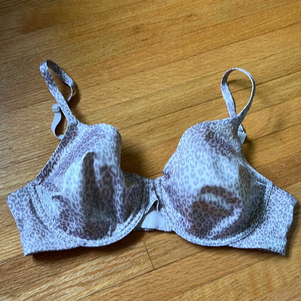 Victoria Secret Bra 38C